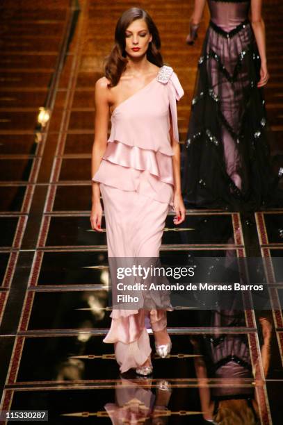 Daria Werbowy wearing Valentino Fall/Winter 2007 during Paris Fashion Week Fall/Winter 2007 - Valentino - Runway at Le Carrousel du Louvre - Salle Le...