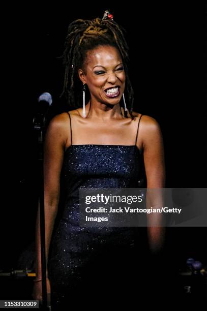 Simone Adams Singer 239,244 Simone Photos & High Res Pictures - Getty Images