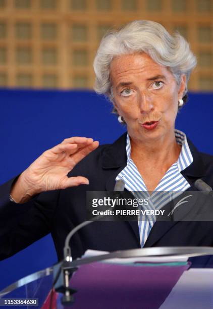 La ministre de l'Economie Christine Lagarde s'exprime le 24 août 2007 à son ministère à Paris, lors d'un point de presse à l'issue du Conseil des...