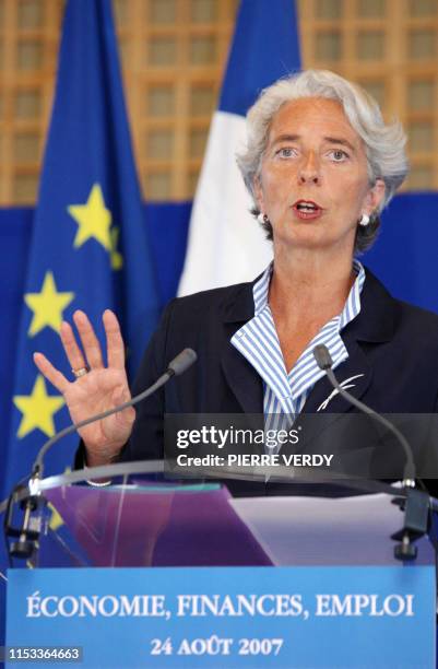 La ministre de l'Economie Christine Lagarde s'exprime le 24 août 2007 à son ministère à Paris, lors d'un point de presse à l'issue du Conseil des...