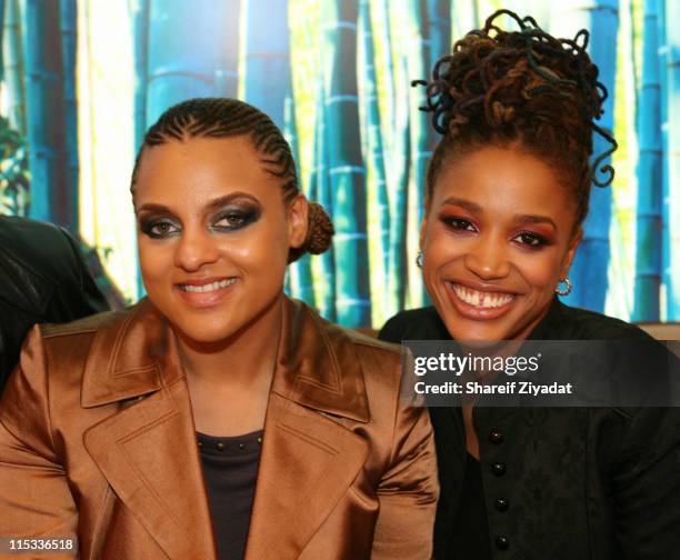 Floerty Singer 570 Floetry Photos & High Res Pictures - Getty Images