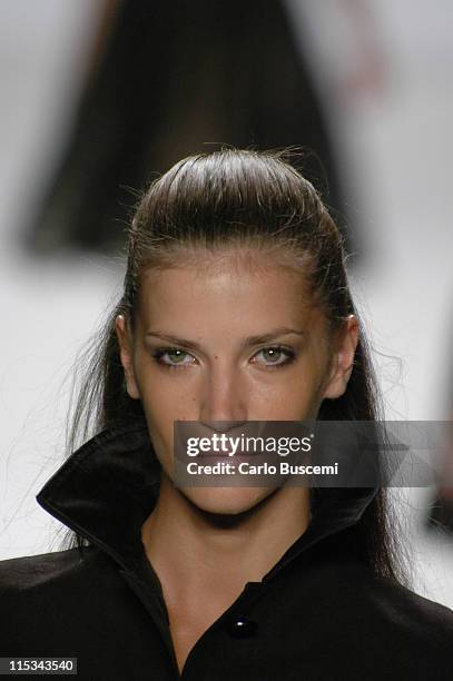 Diana Dondoe wearing Bill Blass Spring 2006 during Olympus Fashion Week Spring 2006 - Bill Blass - Runway at Bryant Park in New York City, New York,...