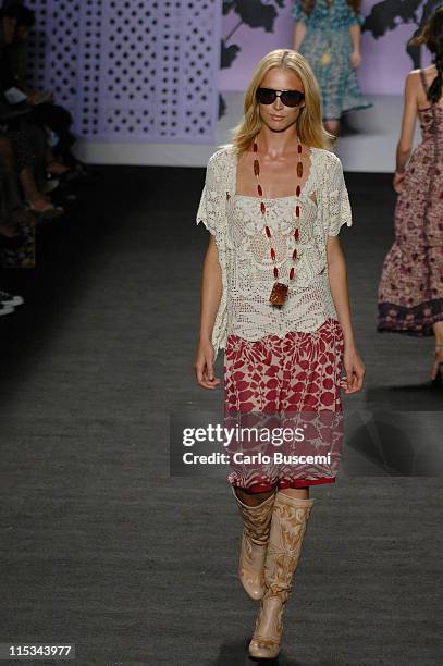 Raquel Zimmermann wearing Anna Sui Spring 2006 during Olympus Fashion Week Spring 2006 - Anna Sui - Runway at Bryant Park in New York City, New York,...
