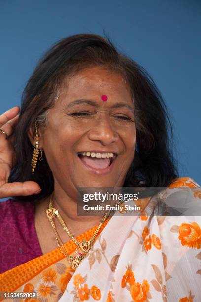 senior indian women laughing - bindi fotografías e imágenes de stock