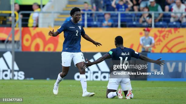 Sergio Quintero and Jackson Porozo of Ecuador celebrate following the 2019 FIFA U-20 World Cup Round of 16 match between Uruguay and Ecuador at Arena...