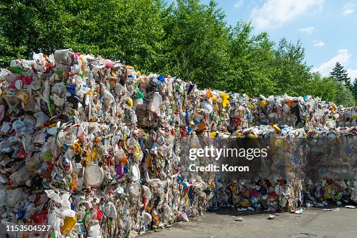 Squashed Plastic Recycling Large Pile Of Squashed Plastic For Recycling High-Res Stock ...