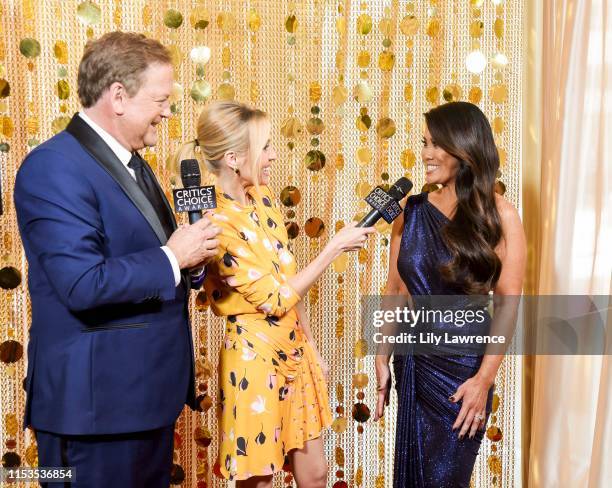 Sam Rubin and Jessica Holmes interview Sandra Lee, M.D. - Dr. Pimple Popper at Critics' Choice Real TV Awards, KTLA Interviews with Sam Rubin on June...