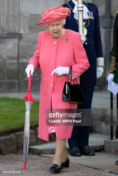Queen Elizabeth Ii Hosts Garden Party At The Palace Of Holyroodhouse ...