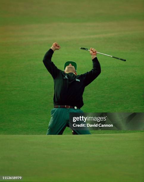 Costantino Rocca of Italy celebrates his birdie putt on the 18th green to force a playoff with John Daly on 23 July 1995 during the 124th Open...