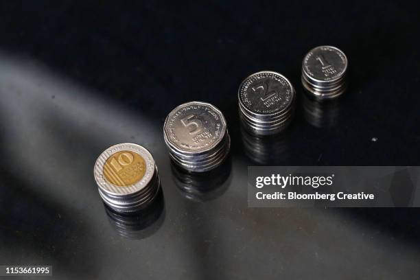 israeli currency, the shekel - israeli currency stock pictures, royalty-free photos & images