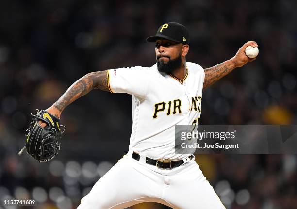Felipe Vazquez of the Pittsburgh Pirates in action during the game against the Milwaukee Brewers at PNC Park on May 31, 2019 in Pittsburgh,...