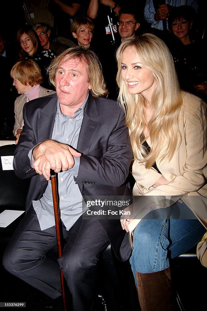 Paris Fashion Week Ready To Wear Spring/Summer 2005 - Jean Louis Scherrer - Front Row