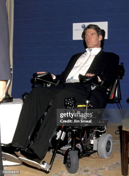 Christopher Reeves Back View 51 Award To Christopher Reeves 1996 Stock Photos, High-Res Pictures ...