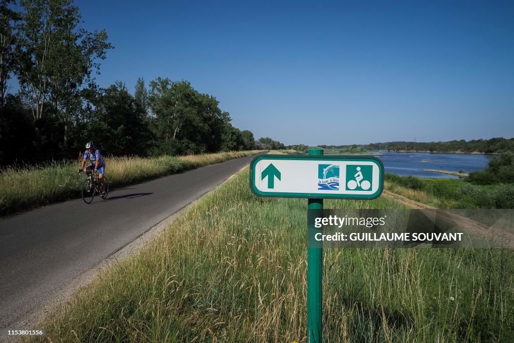 DOUNIAMAG-FRANCE-TOURISM-CYCLING-LOIRE-LEISURE
