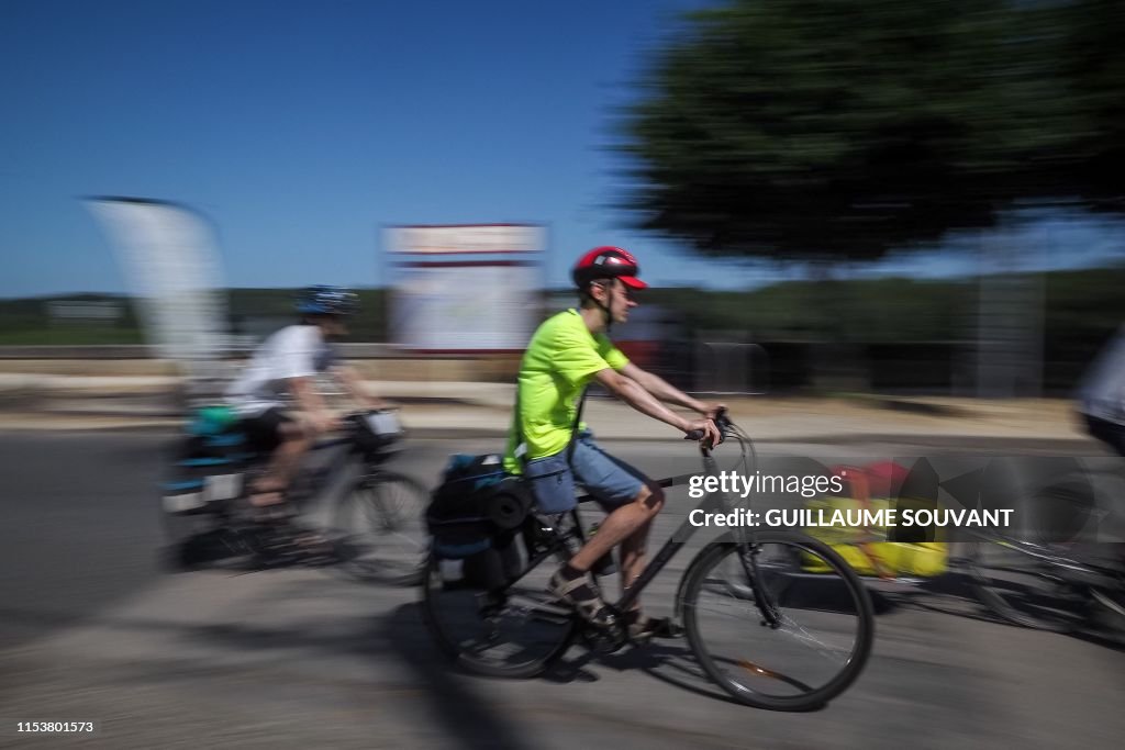 DOUNIAMAG-FRANCE-TOURISM-CYCLING-LOIRE-LEISURE