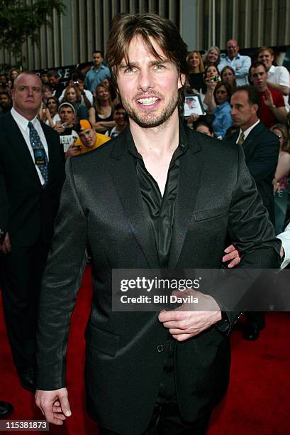 Tom Cruise during "Minority Report" Premiere at The Ziegfeld Theater in New York City, New York, United States.