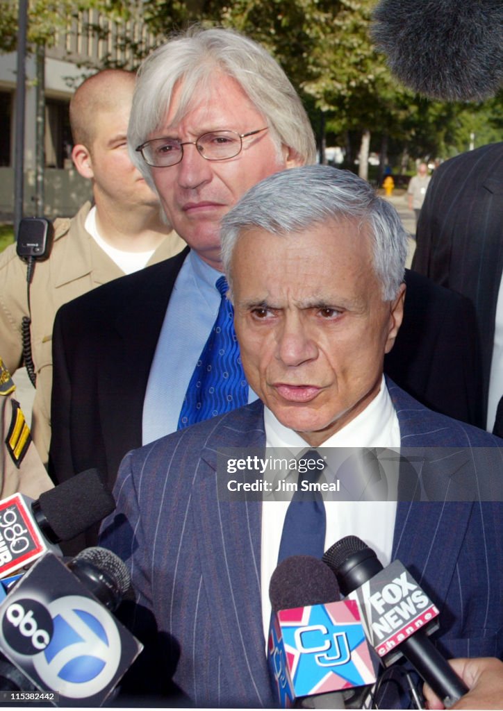 Robert Blake Speaks to Media Before His Pre-Trial Hearing on Murder Charges