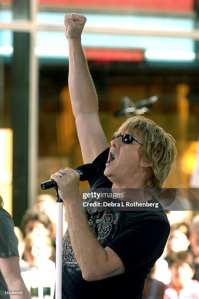 Bryan Adams and Def Leppard Perform on the 2005 "Today" Show Summer Concert Series