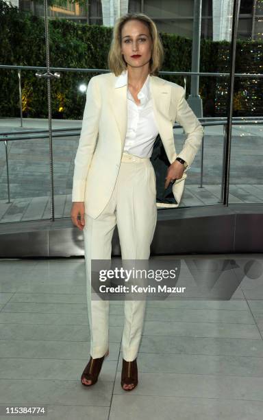 Leelee Sobieski attends the 2011 CFDA Fashion Awards at Alice Tully Hall, Lincoln Center on June 6, 2011 in New York City.