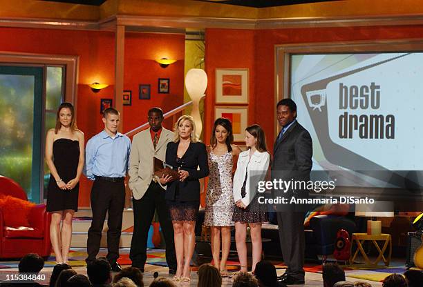 Rachel Boston, Will Estes, Keith Robinson, Vanessa Lengies, Sarah Ramos, Jonathan Adams of American Dreams