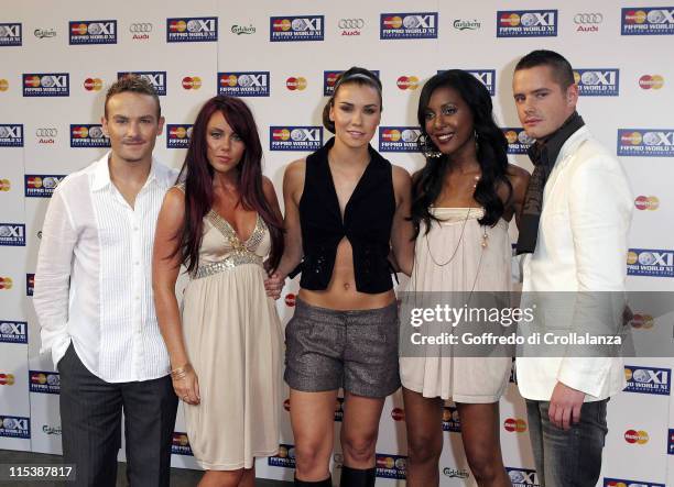 Kevin Simm, Michelle Heaton, Jessica Taylor, Kelli Young and Tony Lundon of Liberty X