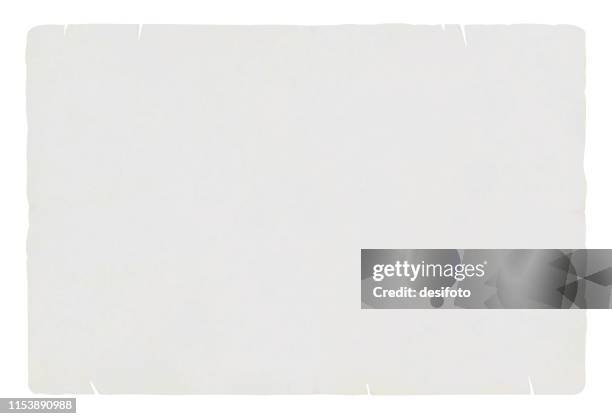 bildbanksillustrationer, clip art samt tecknat material och ikoner med en horisontell vektor illustration av ett vanligt blankt ljust gråfärgat gammalt rippat papper - på gränsen