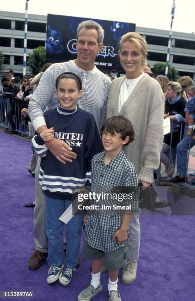 Steve Tisch with wife Jamie, son Willy and daughter Hilary
