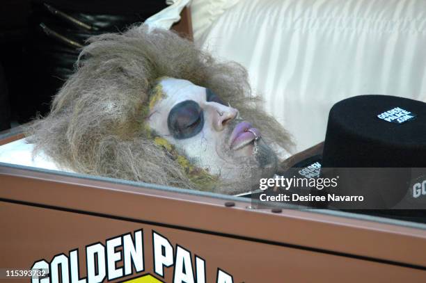 Dennis Rodman during Dennis Rodman Signs His Book "I Should be Dead by Now" at Borders in New York City - November 10, 2005 at Borders - Wall Street...