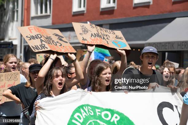 Combative activists. After the heat records in Germany on 5 July 2019 severel hundreds gathered again fr protesting against the climate catastrophy.