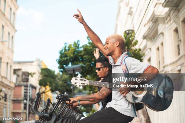 la vida urbana - barriada fotografías e imágenes de stock