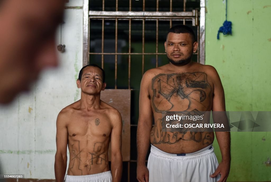 EL SALVADOR-GANGS-TATTOOS
