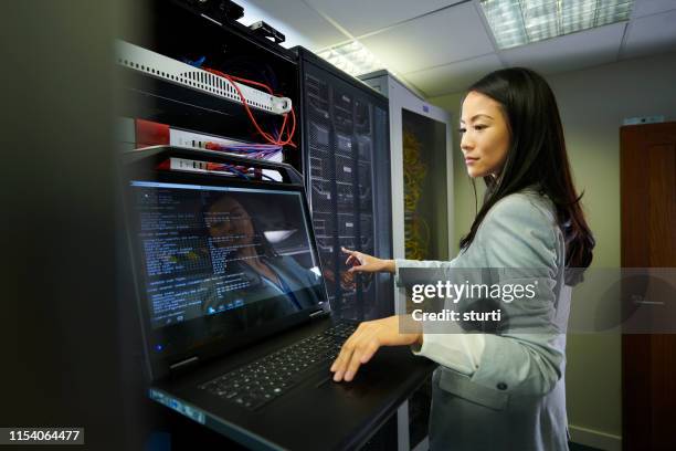 server room tech - it support server stock pictures, royalty-free photos & images