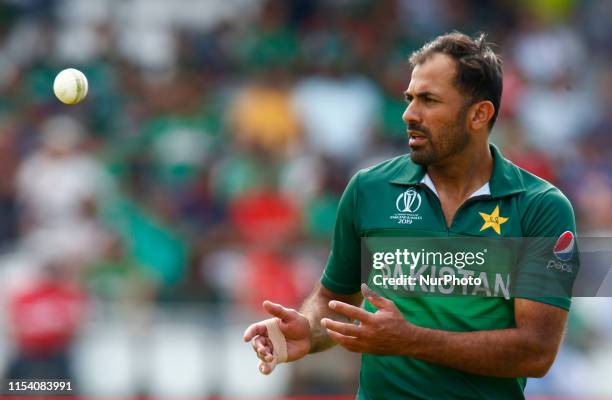 Pakistan Riaz 2,107 Wahab Riaz Of Pakistan Stock Photos, High-Res Pictures, and ...