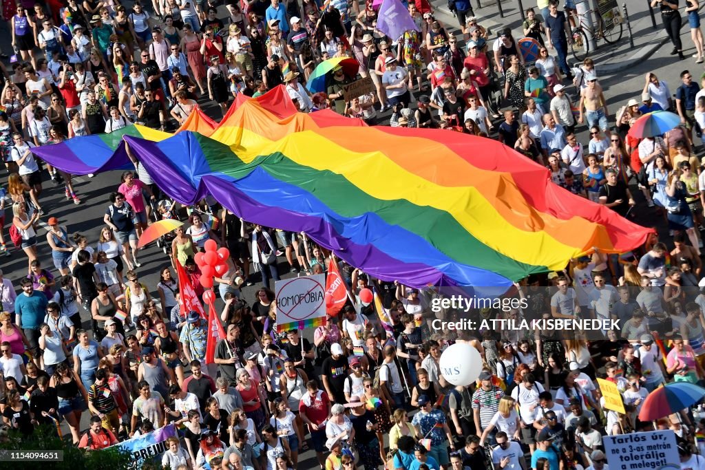 HUNGARY-GAY-PRIDE-LGBT