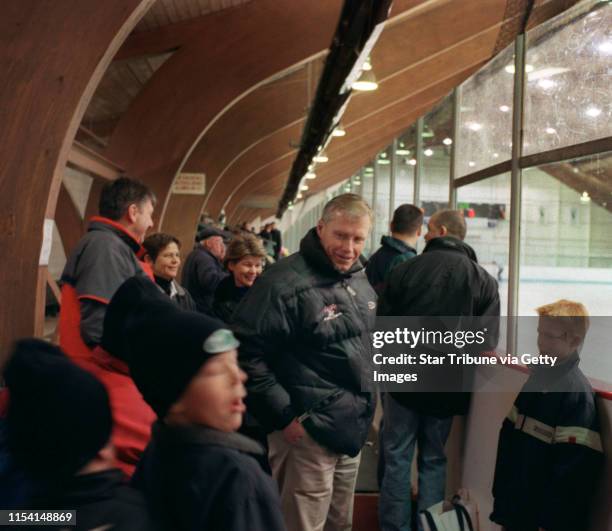 Faribault Mn, 2/4/01 Andy Murray Los Angeles Kings coach at home in Faribault------Los Angeles Kings hockey coach Andy Murray center talks with his...
