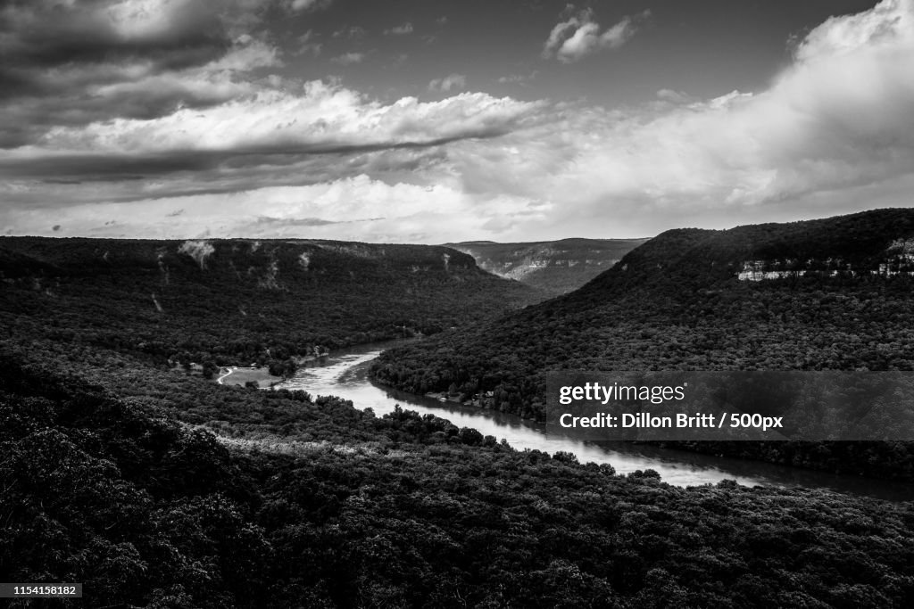 The Tennessee River B&W