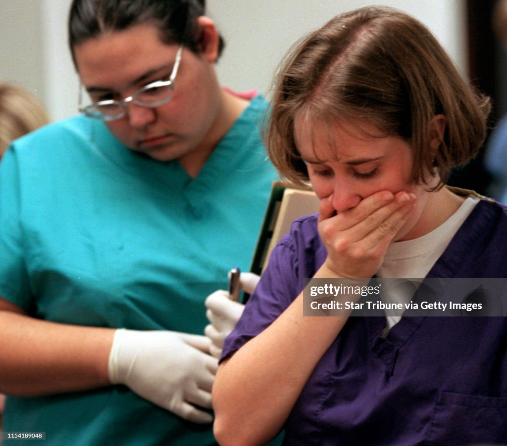 FOR MED SCHOOL PROJECT - The University of Minnesota Class of 2004. Following the first year med students through their first year of medical school. IN THIS PHOTO: Students Robyn Engberg