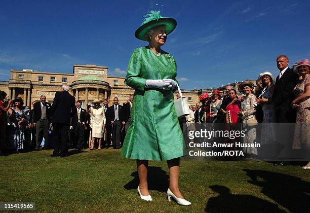 Queen Elizabeth ll hosts a Garden Party at Buckingham Palace on July 11 2006.
