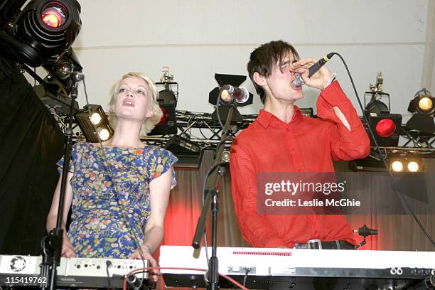 White Roses Band 427 White Rose Movement Stock Photos, High-Res Pictures, and Images ...