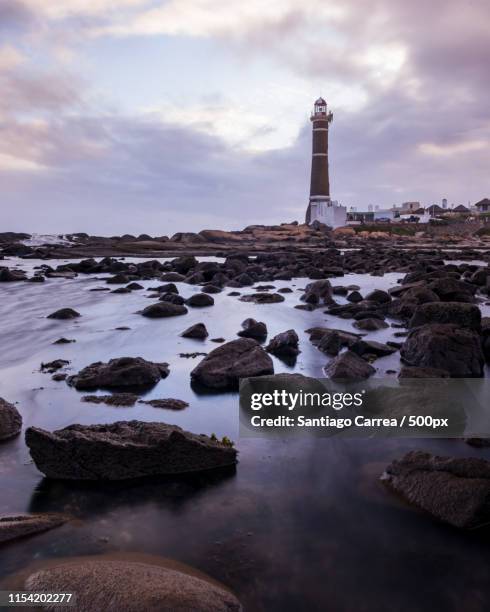 sunset in jose ignacio lighthouse - jose ignacio lighthouse fotografías e imágenes de stock