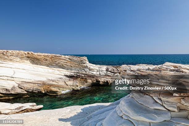 white rocks limassol cyprus - 塞浦路斯島 個照片及圖片檔