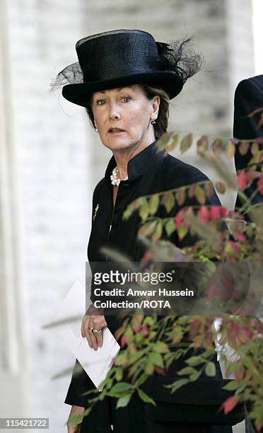 Patti Palmer-Tomkinson arrives at St Paul's Church in Knightsbridge for a memorial service for Major Bruce Shand on September 11, 2006