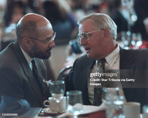 Ambassador WALTER F. MONDALE took a moment to speak with Detroit Mayor Dennis W. Archer during the National Democratic Institute for International...