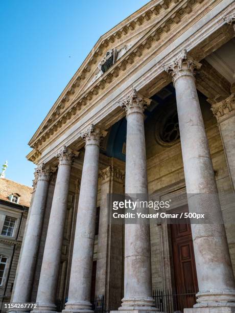st pierre cathedral - st pierre cathedral geneva stock pictures, royalty-free photos & images