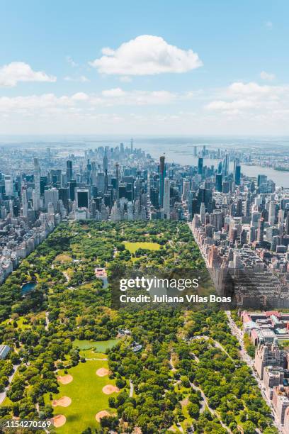 de lucht mening van new york city - central-park-manhattan stockfoto's en -beelden