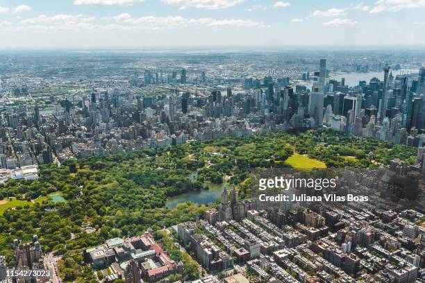 de lucht mening van new york city - above central park stockfoto's en -beelden