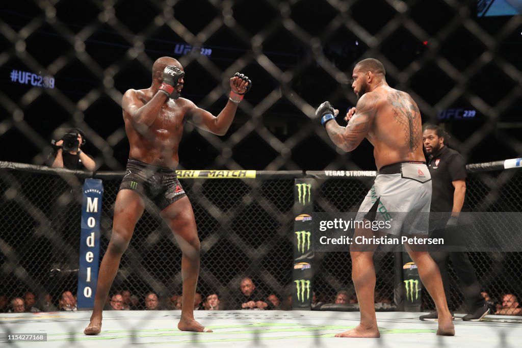UFC 239: Jones v Santos
