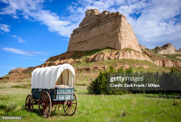 scotts bluff national monument - scotts bluff national monument stock pictures, royalty-free photos & images