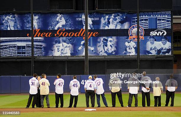 Former New York Mets members Mike Piazza, Tom Seaver, Jesse Orosco, Jjohn Franco, Lenny Dykstra, Keith Hernandez, Jerry Koosman, Dwight Gooden,...