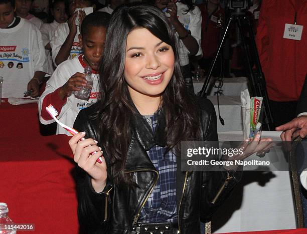 Actress Miranda Cosgrove attends the Colgate Oral Health Festival at Greeley Square Park on October 27, 2009 in New York City.